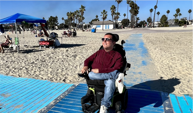 Ruby and her dad skiing